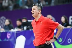 厉兵秣马！中国男篮锁定小组第一直通八强 将获得至少3天休息时间